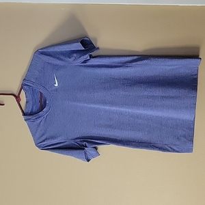 Nike dry fit short sleeve shirt. Size Small